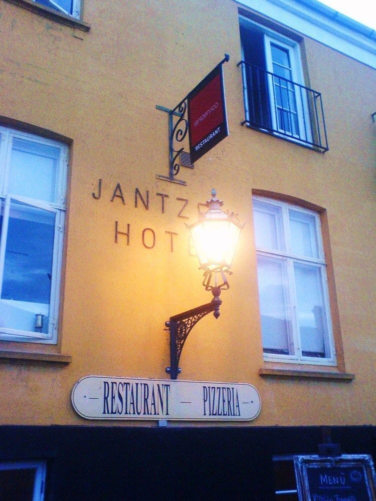 Jantzens Hotel Gudhjem Ngoại thất bức ảnh